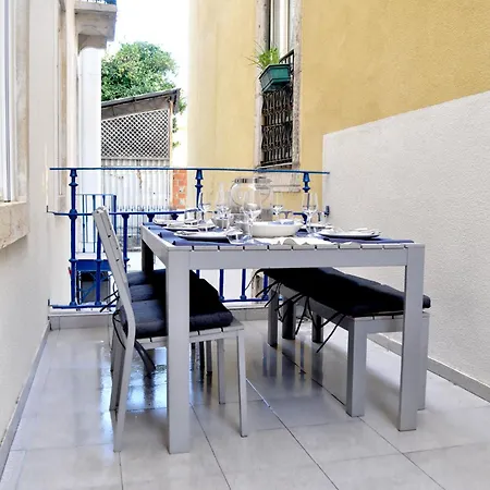 Intendente Terrace * Lizbona